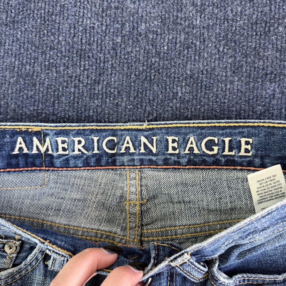 American Eagle Jeans Womens 26x28 Medium Wash Blue Denim Relaxed Straight Casual - Picture 4 of 13